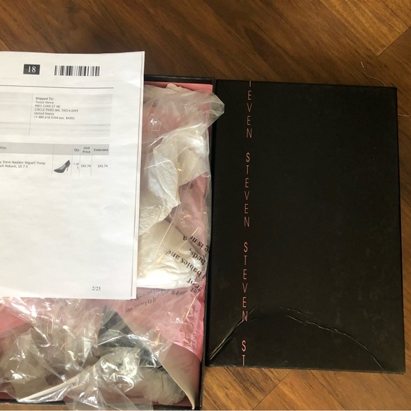 Steve Madden pumps with spikes - Picture 3 of 4